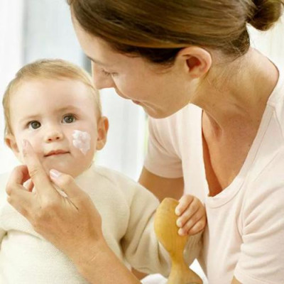Weleda Crema Facial Bebé Caléndula 50ml, hidratación natural